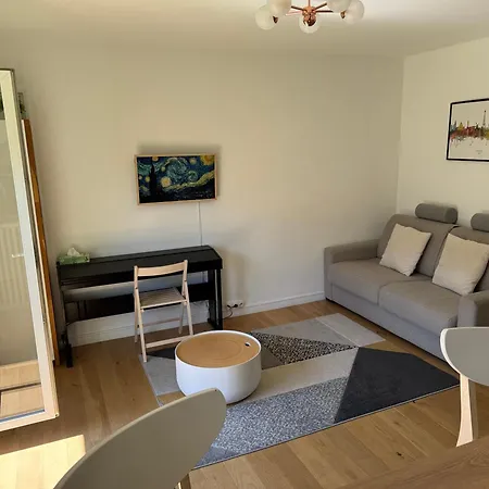 Appartement Superbe Avec Belle Vue Jardin Paris