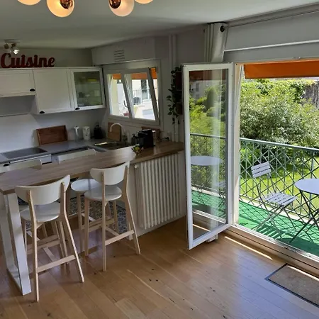 Superbe Avec Belle Vue Jardin Appartamento