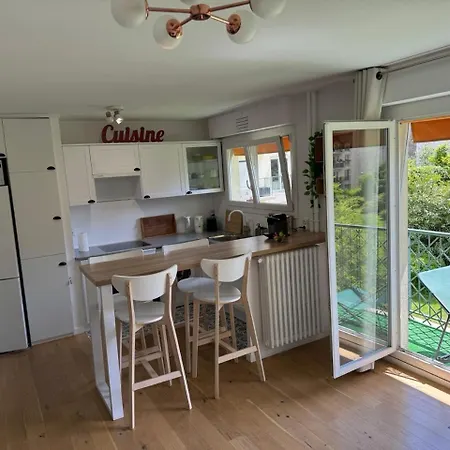 Appartamento Superbe Avec Belle Vue Jardin Parigi