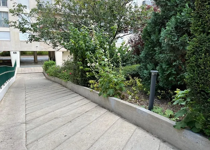 Apartament Superbe Avec Belle Vue Jardin *
